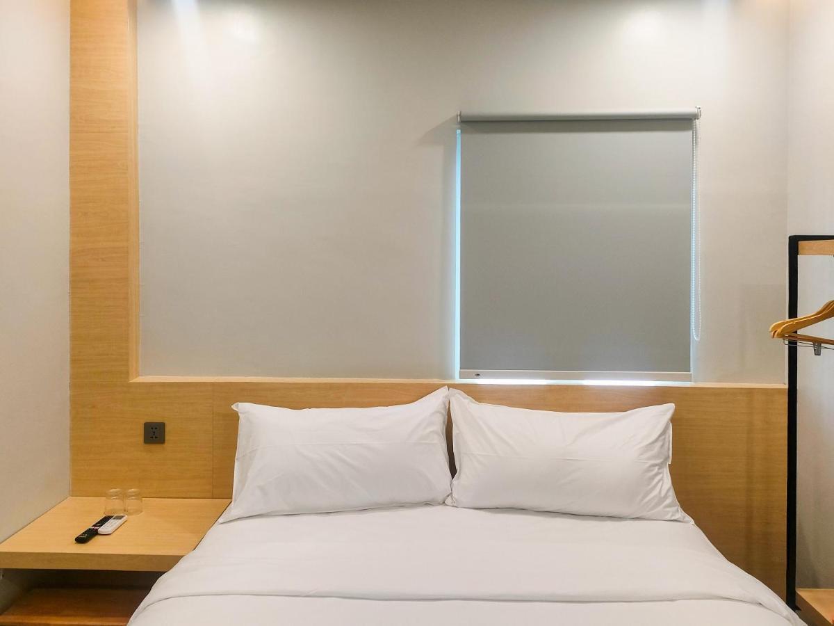 Travel Biz Hotel Medan Mitra Reddoorz Exteriör bild